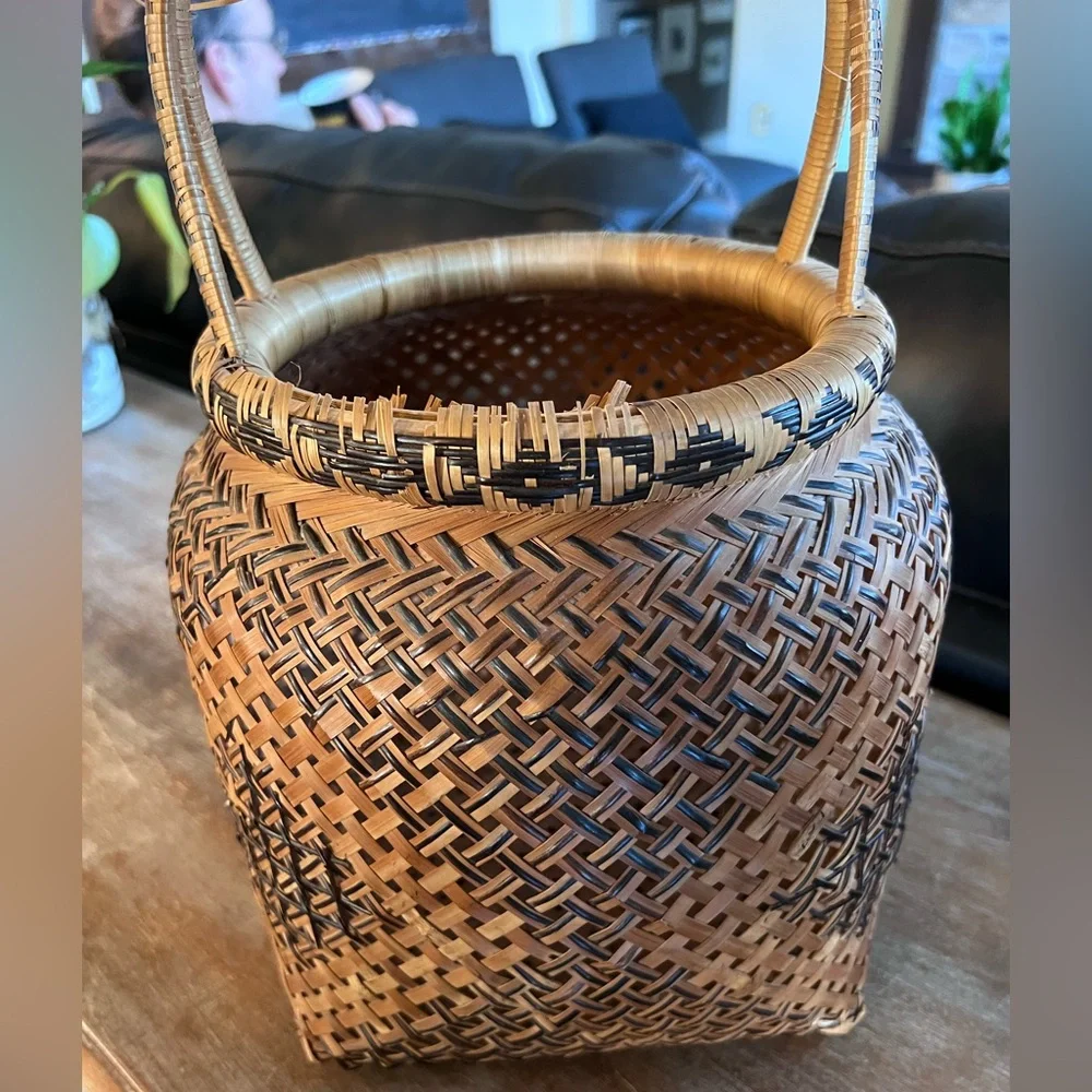 ❤️ Antique Handled Basket 🖤🖤🖤